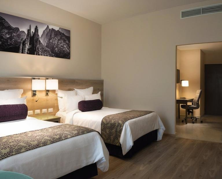 Deluxe doble Hotel Krystal® Monterrey Deluxe doble Hotel Krystal® Monterrey