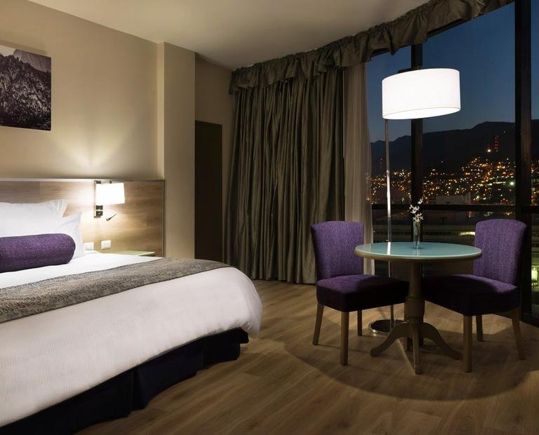 Master suite doble Hotel Krystal® Monterrey Master suite doble Hotel Krystal® Monterrey