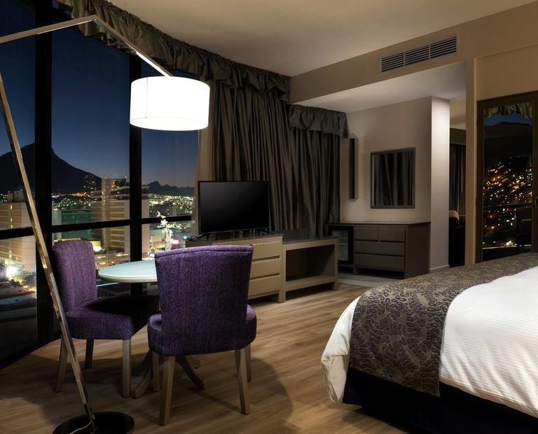 Master suite king Hotel Krystal® Monterrey Master suite king Hotel Krystal® Monterrey