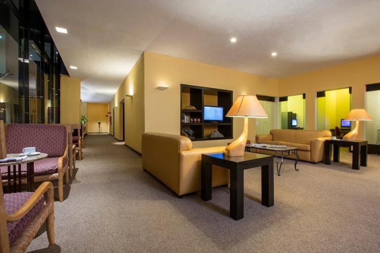 Sala de reuniones Hotel Krystal® Monterrey Sala de reuniones Hotel Krystal® Monterrey