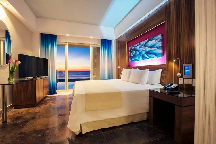 Junior suite Hotel Krystal Grand® Los Cabos Junior suite Hotel Krystal Grand® Los Cabos