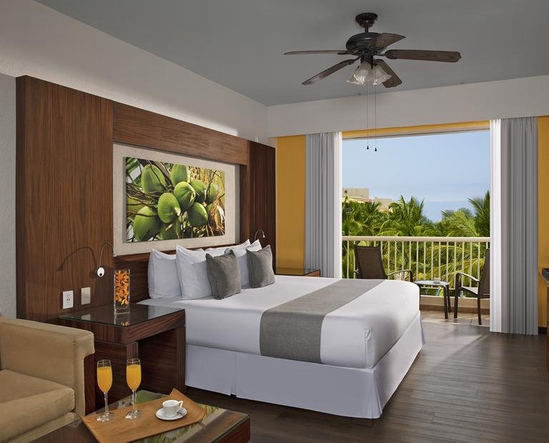 Deluxe tropical view Hotel Krystal Grand® Nuevo Vallarta Deluxe tropical view Hotel Krystal Grand® Nuevo Vallarta