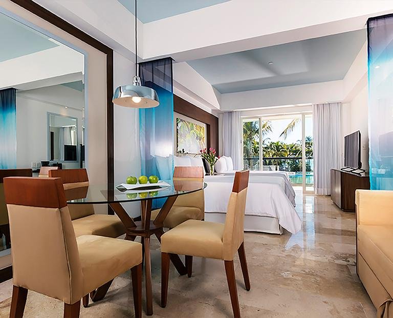 Junior suite pool view Hotel Krystal Grand® Nuevo Vallarta Junior suite pool view Hotel Krystal Grand® Nuevo Vallarta