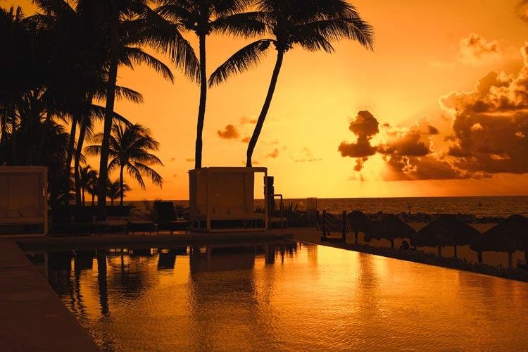 Exterior Hotel Krystal Grand® Cancún All Inclusive Exterior Hotel Krystal Grand® Cancún All Inclusive