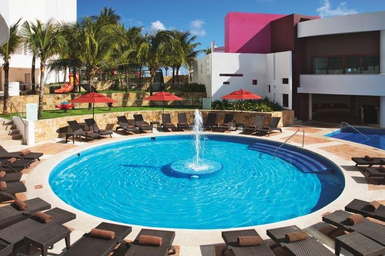 Piscina Hotel Krystal Grand® Cancún All Inclusive Piscina Hotel Krystal Grand® Cancún All Inclusive