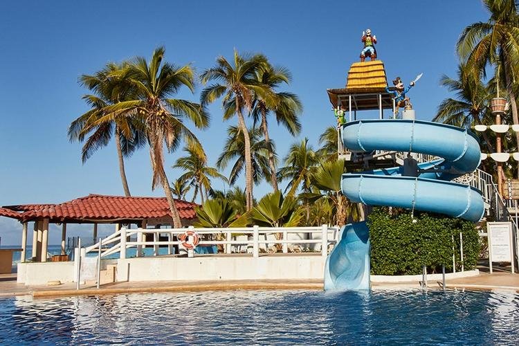 Piscina Hotel Krystal® Ixtapa Piscina Hotel Krystal® Ixtapa