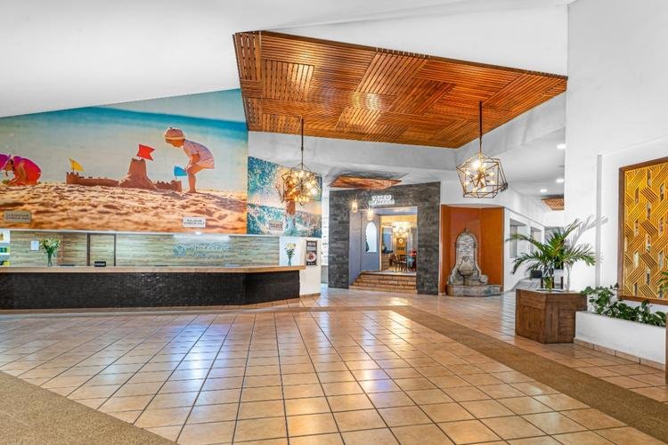 Lobby Hotel Krystal® Ixtapa Lobby Hotel Krystal® Ixtapa