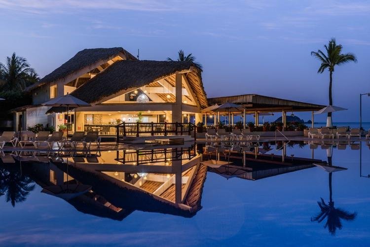 Restaurante Hotel Krystal® Ixtapa Restaurante Hotel Krystal® Ixtapa