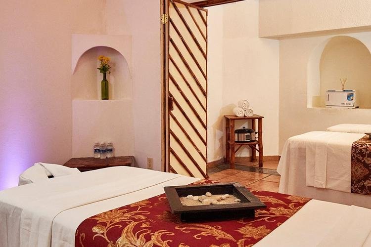 Spa Hotel Krystal® Ixtapa Spa Hotel Krystal® Ixtapa