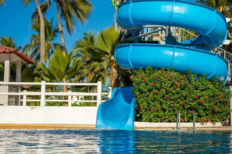 Piscina Hotel Krystal® Ixtapa Piscina Hotel Krystal® Ixtapa