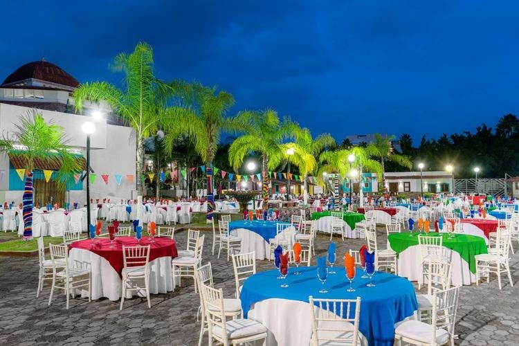 Exteriores Hotel Krystal® Puerto Vallarta Exteriores Hotel Krystal® Puerto Vallarta