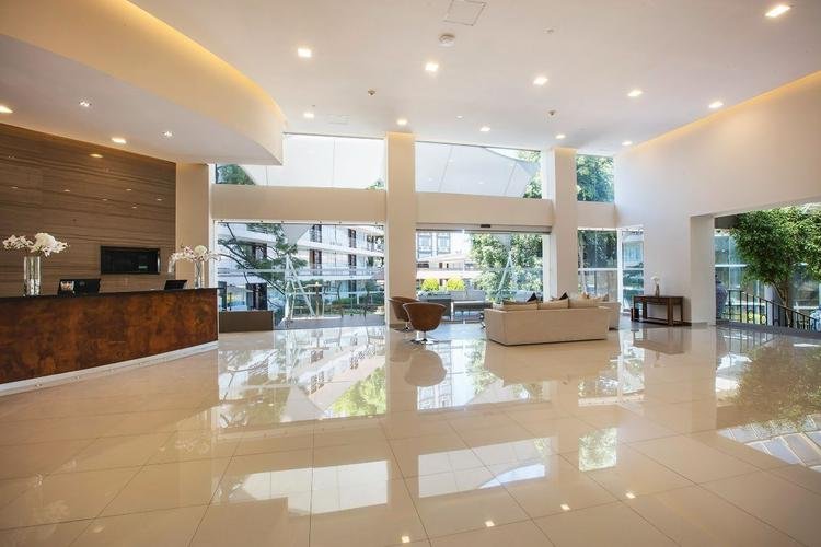 Lobby Hotel Krystal® Satélite María Bárbara Ciudad de México Lobby Hotel Krystal® Satélite María Bárbara Ciudad de México