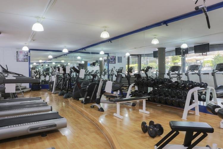 Gimnasio Hotel Krystal® Satélite María Bárbara Ciudad de México Gimnasio Hotel Krystal® Satélite María Bárbara Ciudad de México