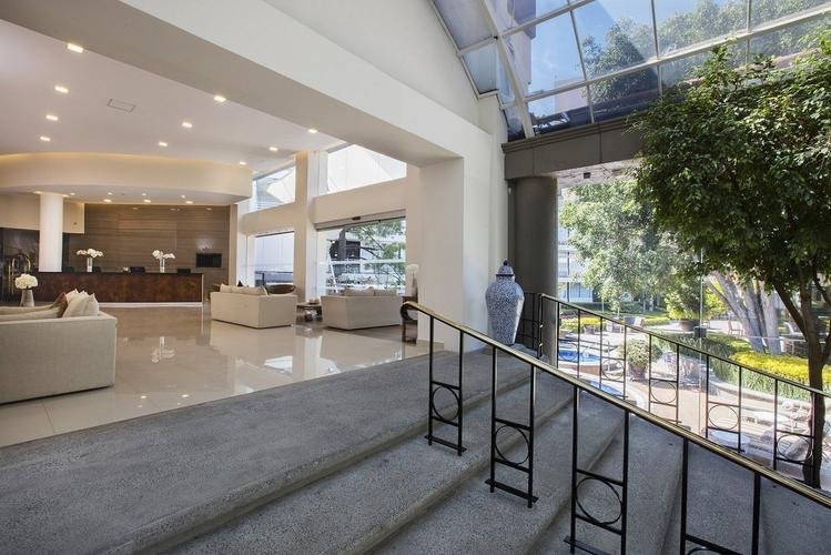 Lobby Hotel Krystal® Satélite María Bárbara Ciudad de México Lobby Hotel Krystal® Satélite María Bárbara Ciudad de México