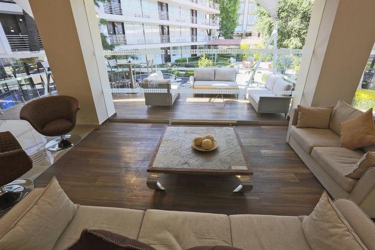 Terraza Hotel Krystal® Satélite María Bárbara Ciudad de México Terraza Hotel Krystal® Satélite María Bárbara Ciudad de México