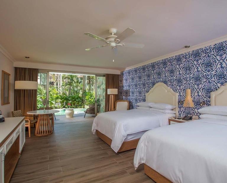 Jr. suite hacienda swim out Hotel Krystal Grand® Puerto Vallarta