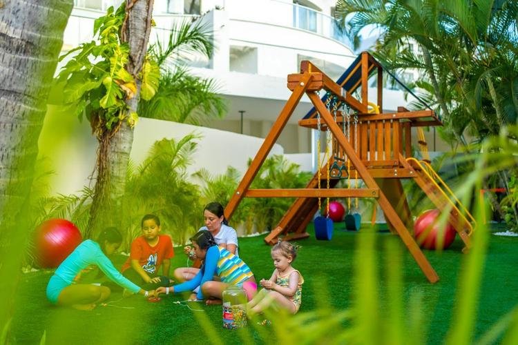 Juegos infantiles Hotel Krystal Grand® Puerto Vallarta Juegos infantiles Hotel Krystal Grand® Puerto Vallarta
