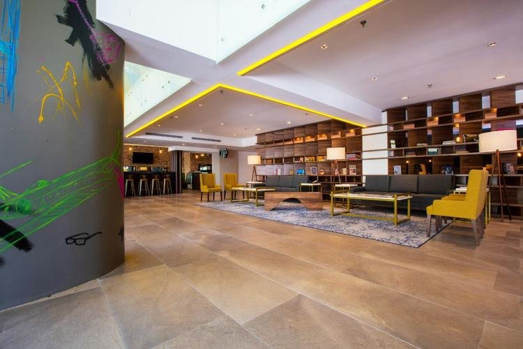 Lobby Hotel Krystal Urban Guadalajara Lobby Hotel Krystal Urban Guadalajara