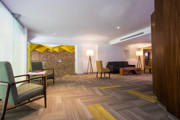 Sala de estar Hotel Krystal Urban Guadalajara Sala de estar Hotel Krystal Urban Guadalajara